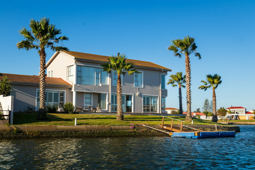 A vacation home before timeshare contract termination